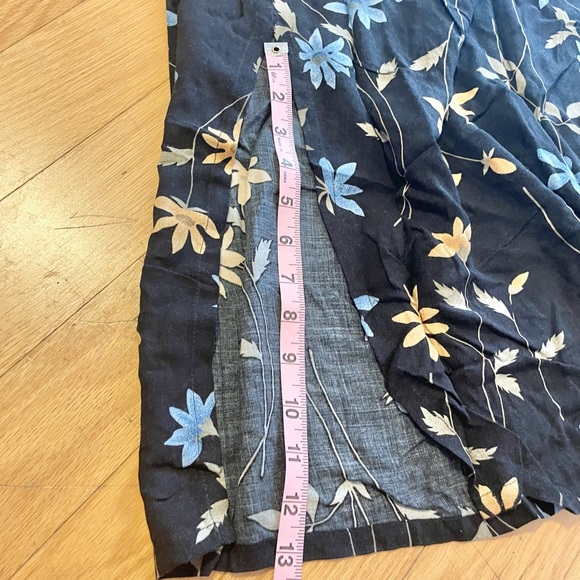 Sag Harbor Black Floral Skirt with Slit - Picture 4 of 12